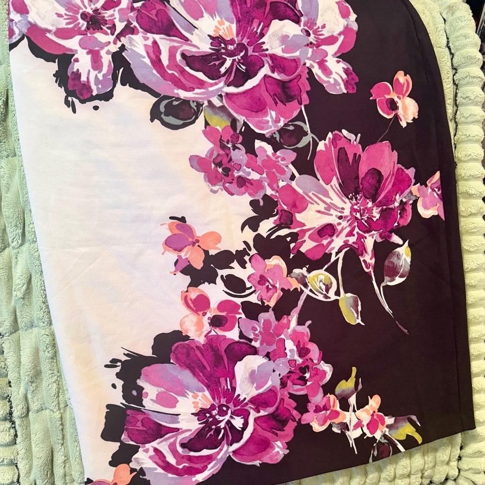 White House Black Market Black and White Skirt